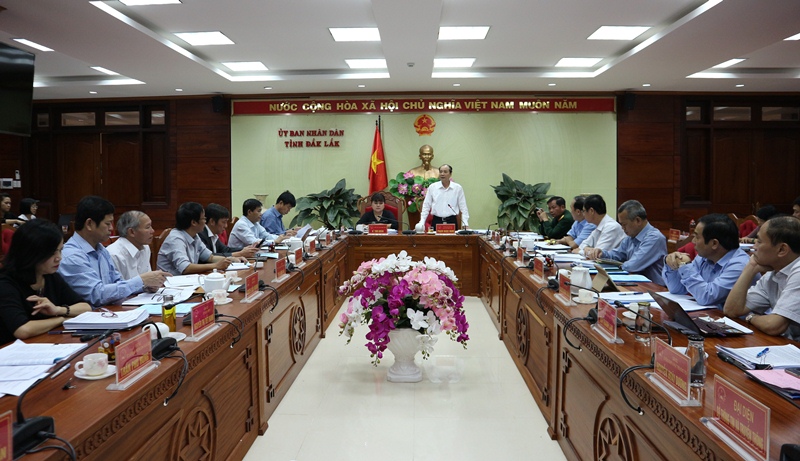 Họp thông qua các nội dung trình kỳ họp thứ 9, HĐND tỉnh khoá IX